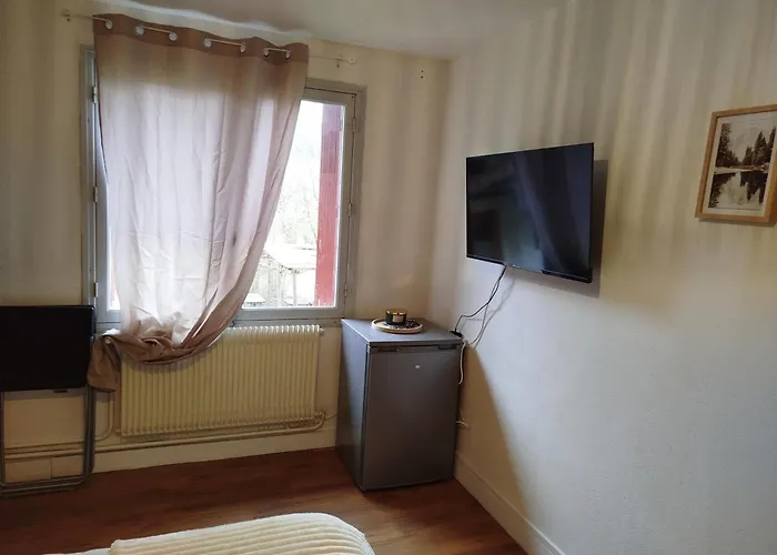 15 M2 Proche Mourtis Et Luchon Apartment